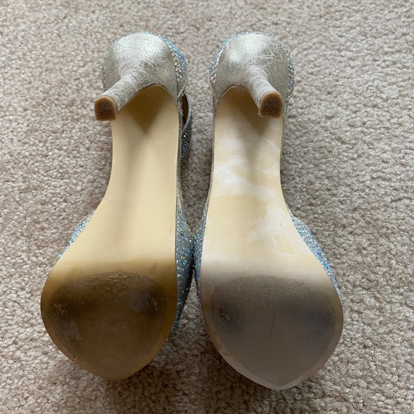 Stunning Steve Madden Heels - Picture 4 of 4